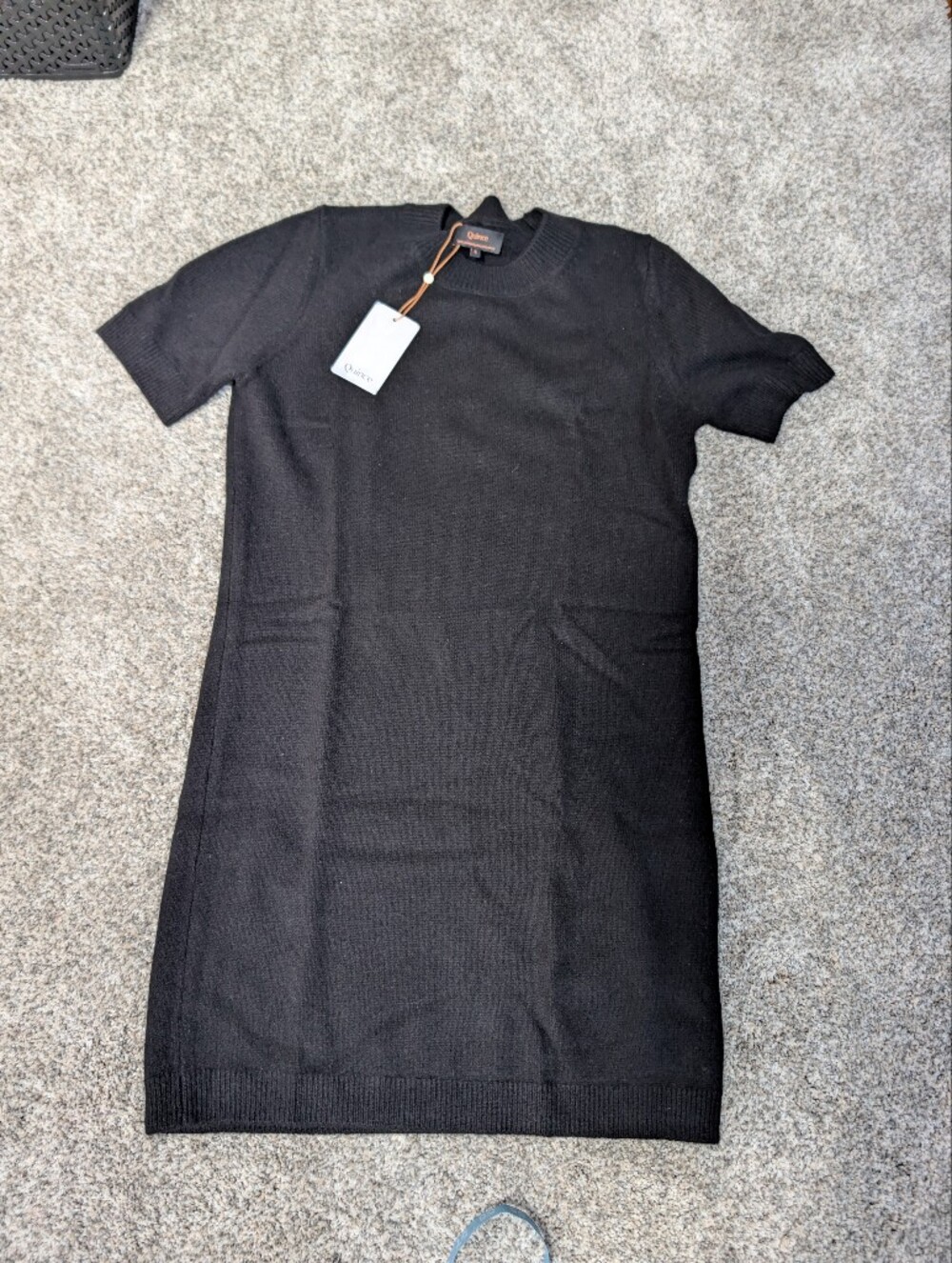 Quince 100% Mongolian Cashmere Short Sleeve Dress NWT Size Small Black